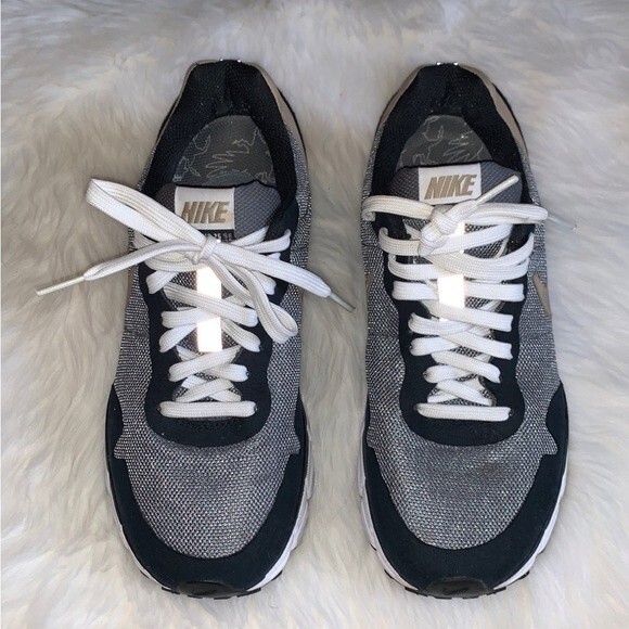 Nike Bowerman sneakers - Picture 2 of 7